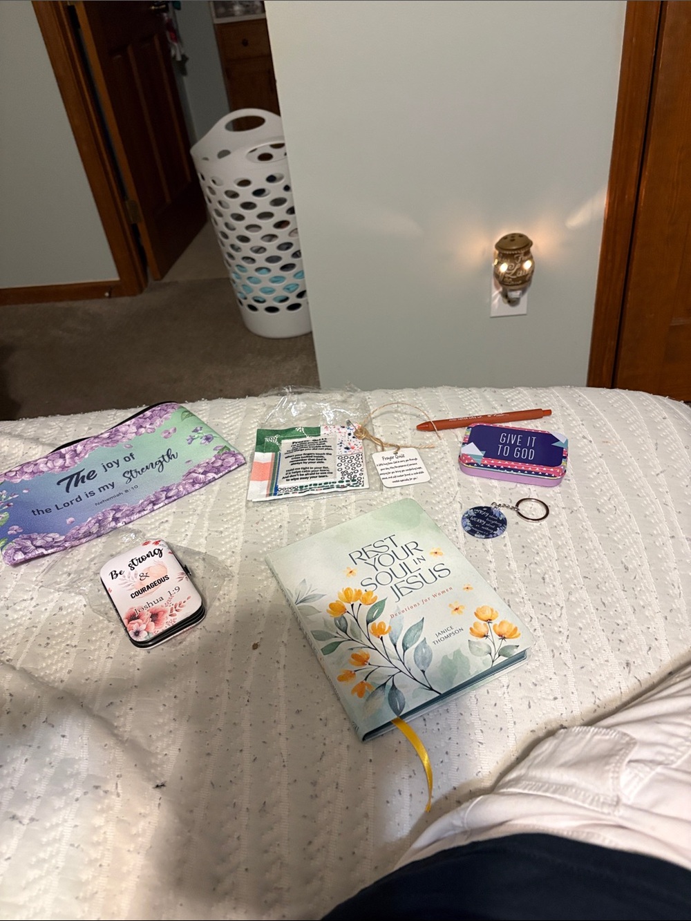 Women’s devotional, prayer quilt, keychain, prayer box, manicure set, pen.